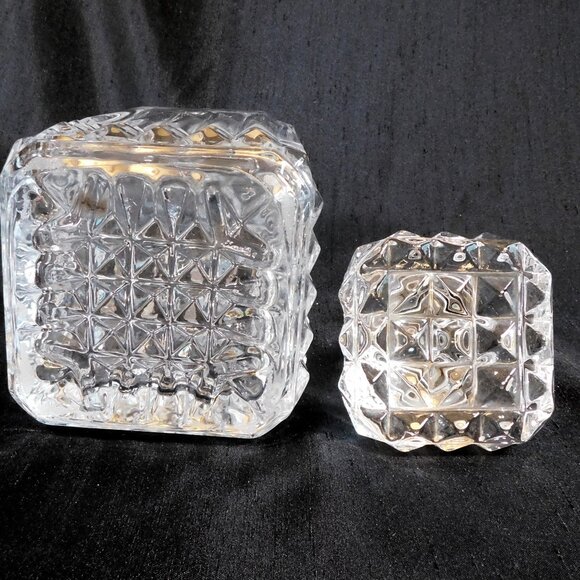 Square Decanter with Diamond Cut Detail and Matching Stopper # 23068 - Picture 4 of 4